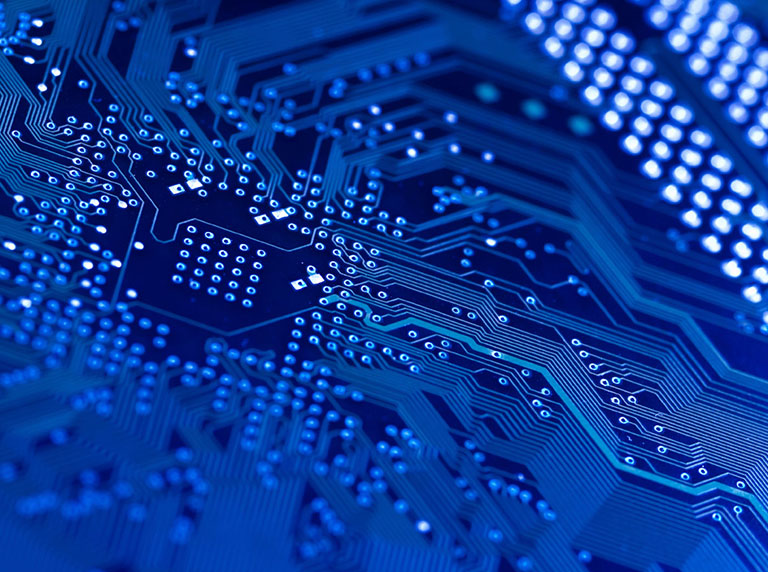 08-pcb-under-UV-768x572px