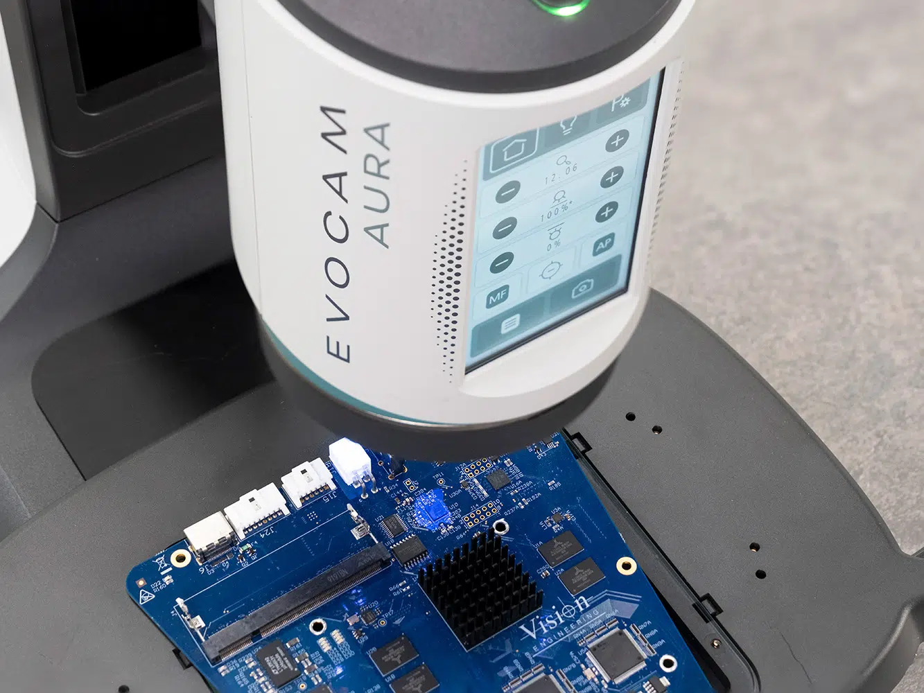 AURA-Touch-UV-1333×1000 EVO Cam AURA Touch(UVライト付き)