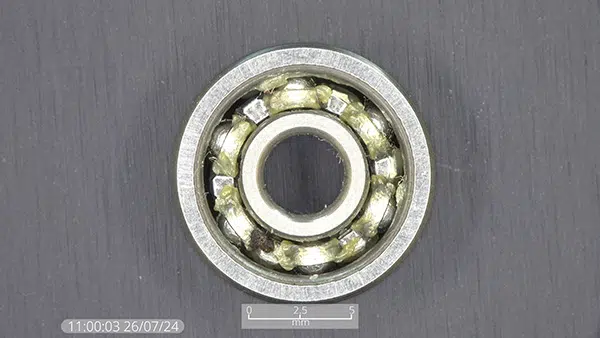 bearing-close-up-600×338 拡大されたベアリング